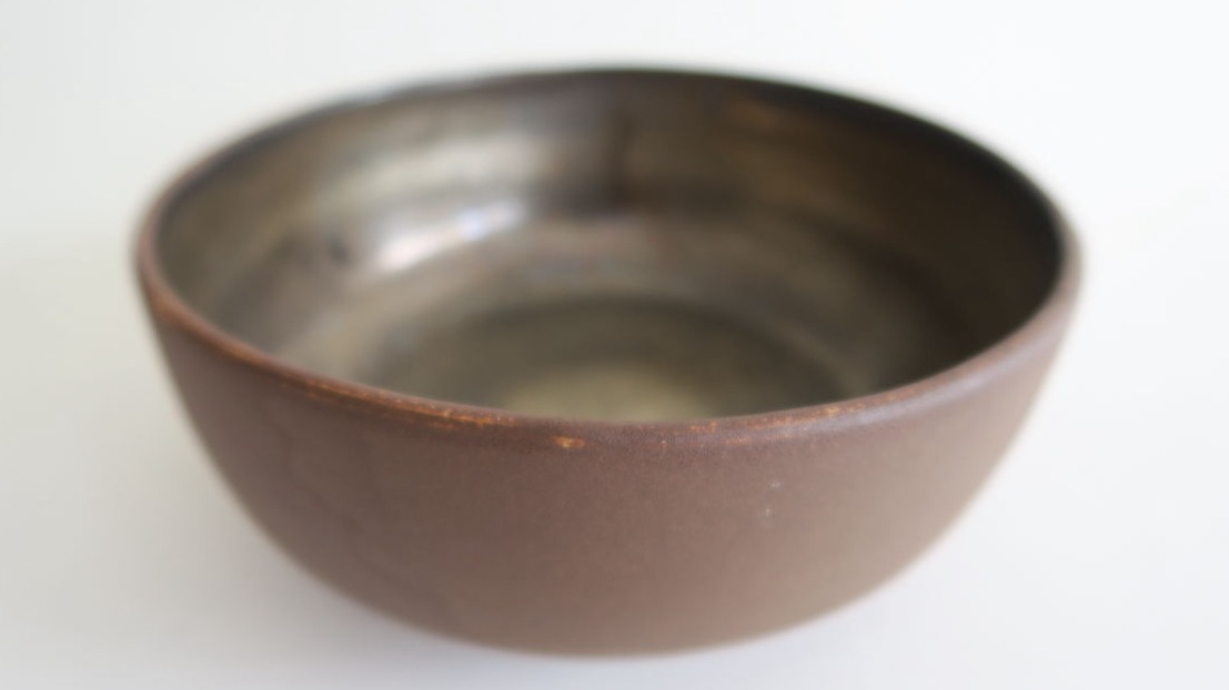 Schuessel_gold_rotbraun