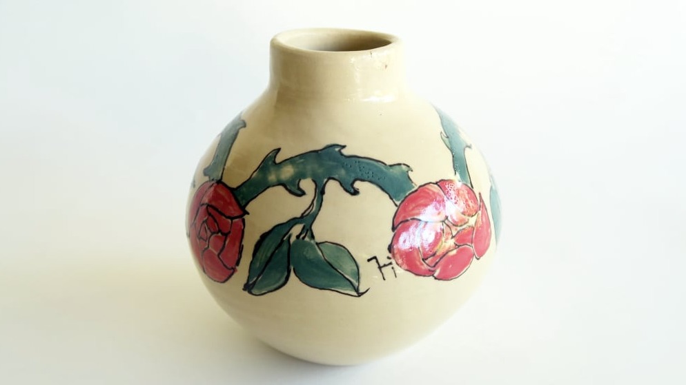 Vase Rosenmotiv